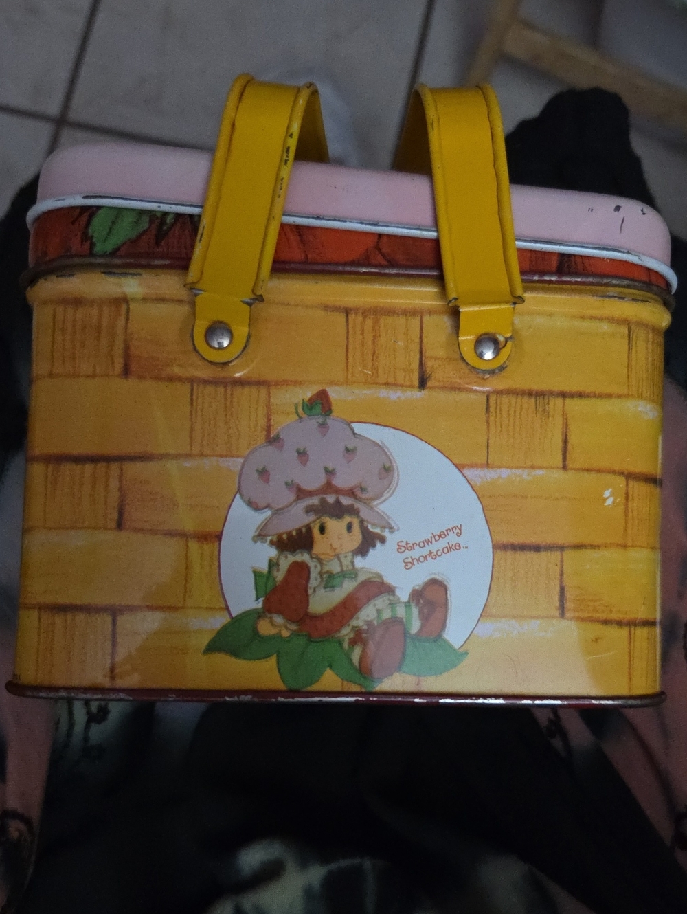 Strawberry Shortcake Yellow-Themed Vintage Lunchbox With 2 Lids